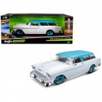 Maisto Design 1:18 Scale Classic Muscle 1955 Chevrolet Nomad