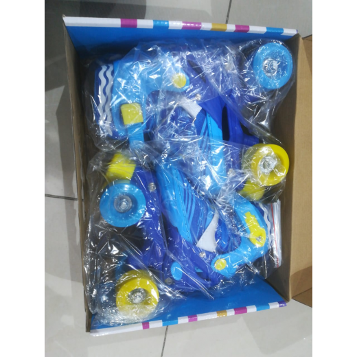 Skate Blue and Yellow Color Small