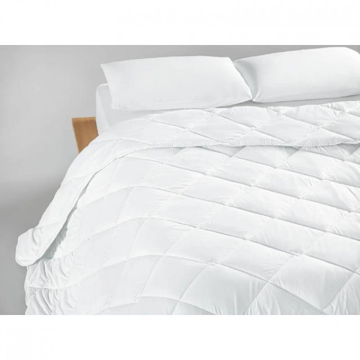 English Home Siesta Microfiber, White Color, King Size Quilt, 235x215 Cm